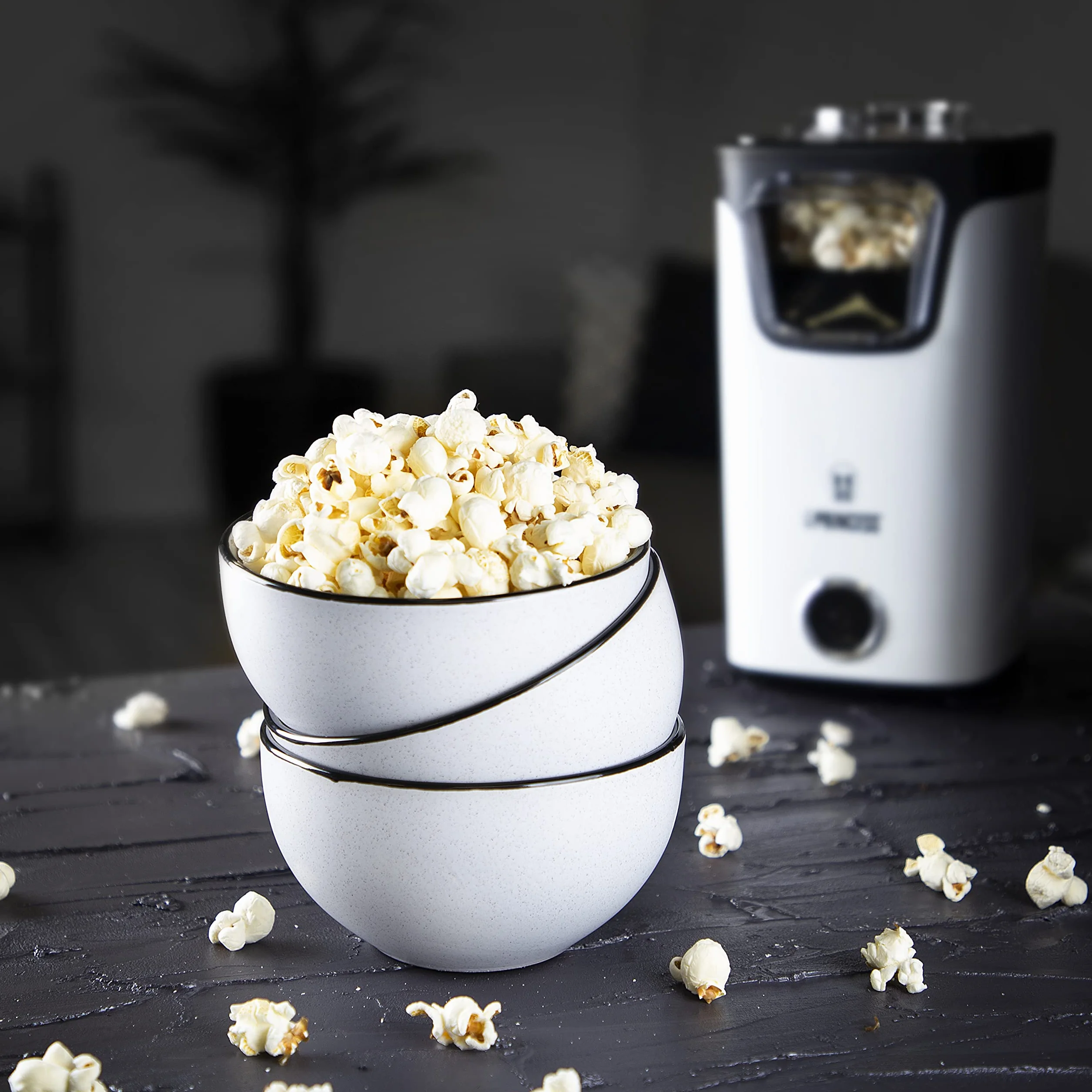 Princess maszyna do popcornu - pyszna przekąska bez użycia oleju - miarka w zestawie - popcorn gotowy w 3 minuty - możliwość bieżącego uzupełniania ziarna - moc 1100 W - 292986