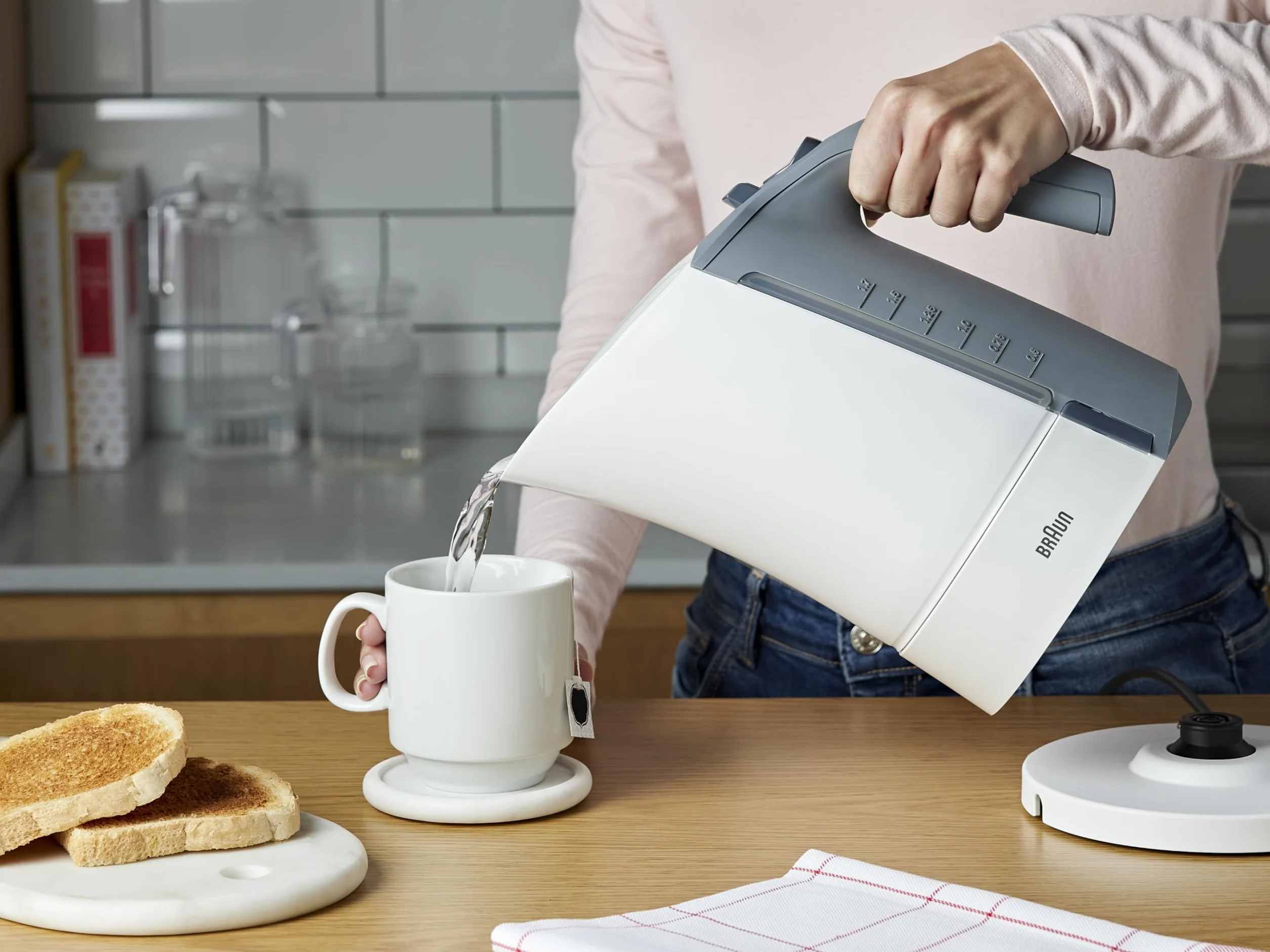 Braun Multiquik 3 WK 300 czajnik elektryczny 1,7 l 2200 W biały