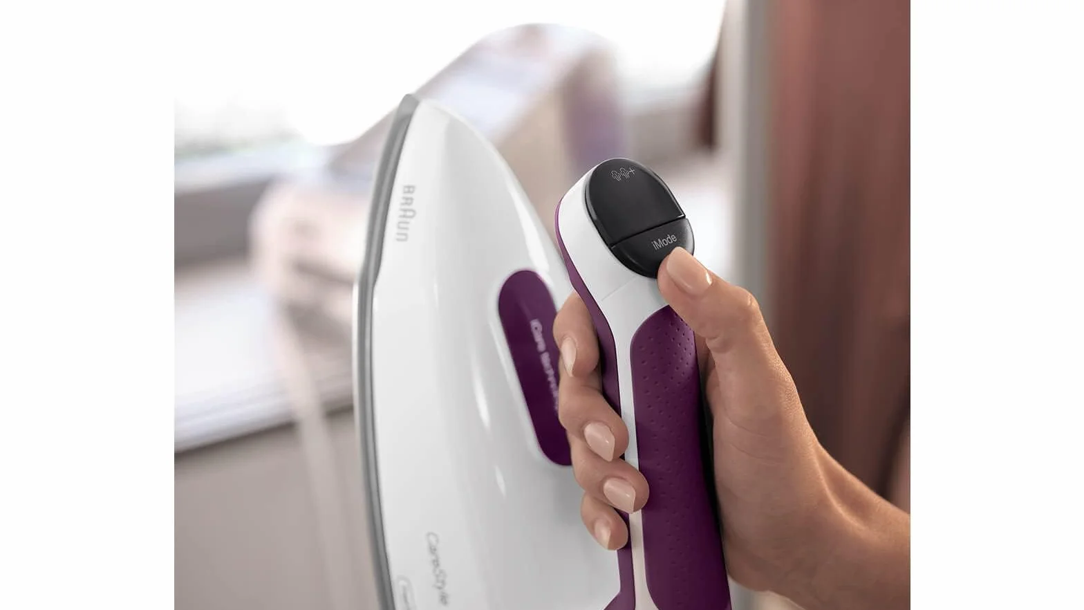 Braun CareStyle 7 Pro IS 7266 VI stacja parowa, FreeGlide 3D, funkcja iCare, iMode i pionowej pary, FastClean, uderzenie pary 550 g/min, zdejmowany zbiornik na wodę 2 l, 2700 W, biało-fioletowa
