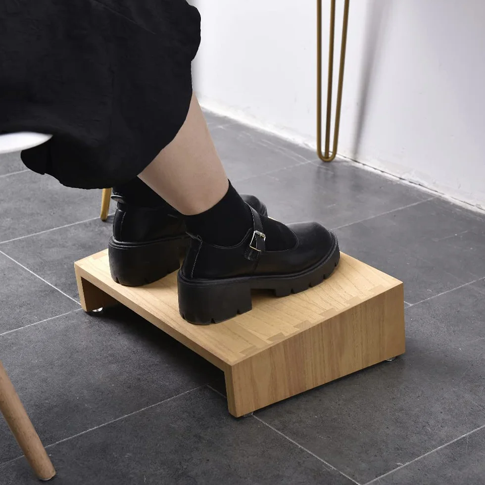 KIRIGEN Regulowany podnóżek ergonomiczny z naturalnego drewna TT-NA
