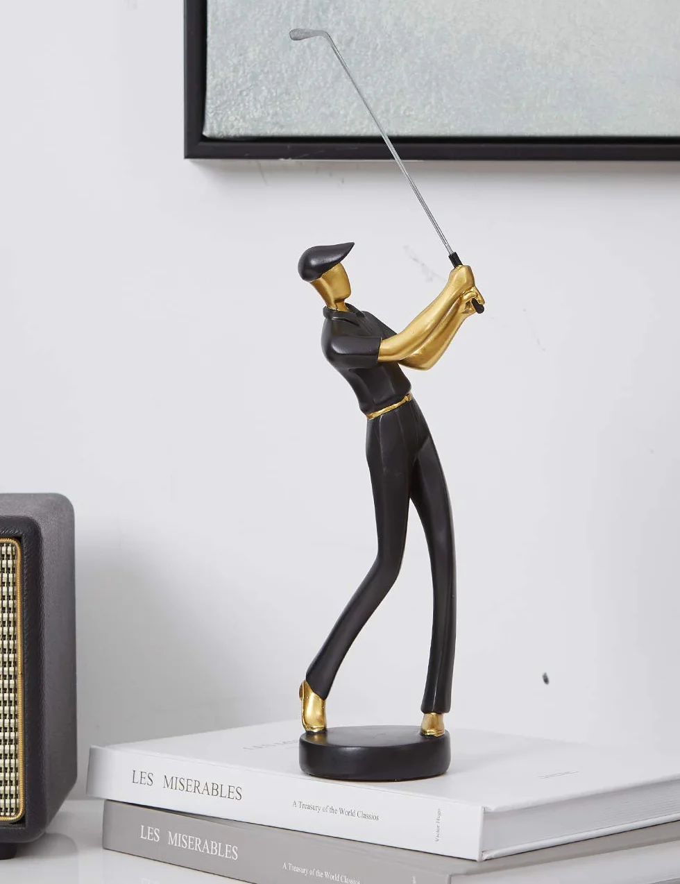 Amoy-Art Statuetka figurka golfa geniusz rzeźba golfista dekoracja do domu prezenty pamiątki pudełko prezentowe żywica poliestrowa czarna 24 cm H