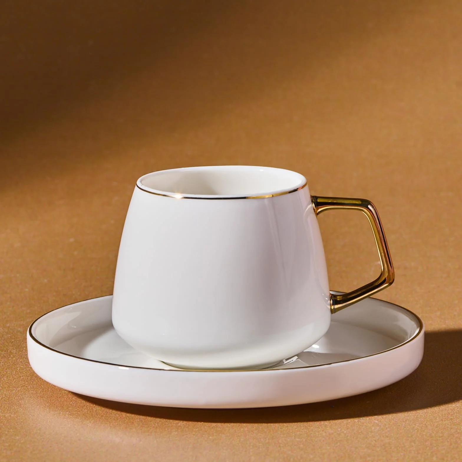 KARACA Saturn Gold turecki zestaw filiżanek do kawy dla 6 osób, 12-częściowy kubek do espresso ze spodkami, mały porcelanowy nowoczesny zestaw do serwowania greckiej, arabskiej kawy (100 ml)
