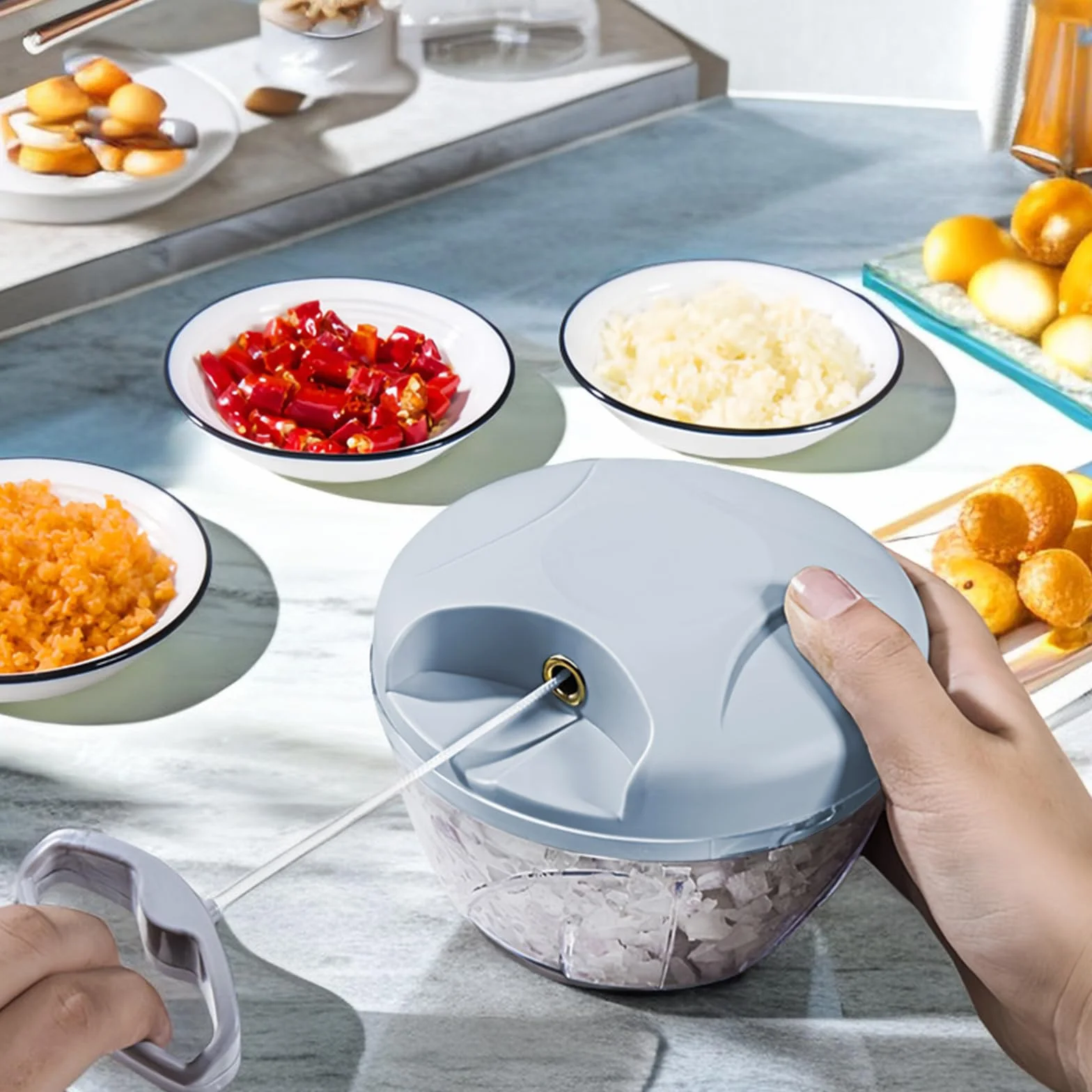 Fousenuk Ręczna szatkownica do warzyw, 500 ml, szatkownica do cebuli, ręczna szatkownica z linką, rozdrabniacz z 3 ostrzami ze stali nierdzewnej, szatkownica do warzyw, czosnku, cebuli