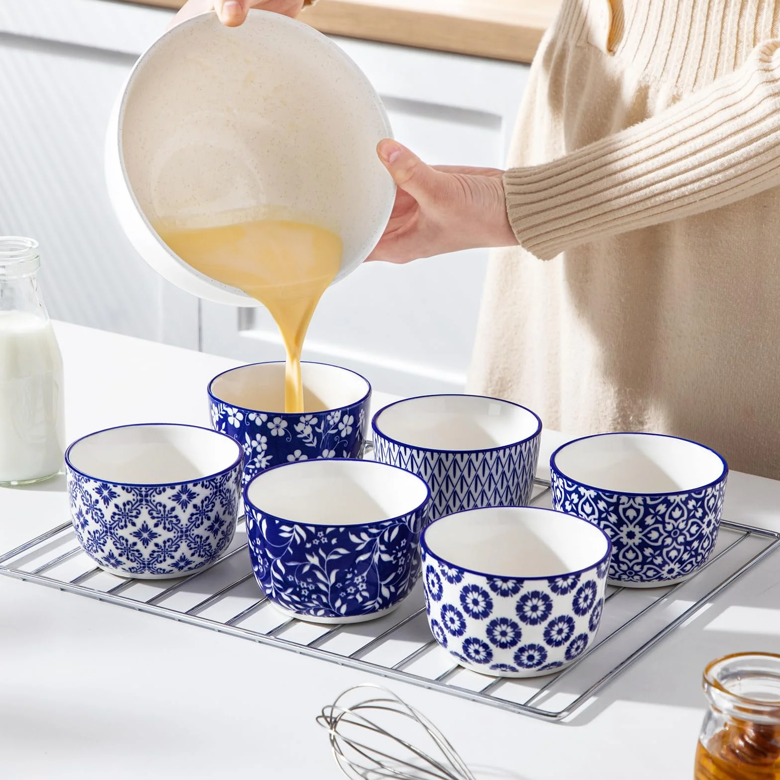 vancasso Selene ceramiczne Ramekins zestaw 6 misek do maczania, nadają się do kuchenki mikrofalowej i zmywarki, do pieczenia, na desery, ręcznie malowane niebiesko-białe kwiatowe wzory