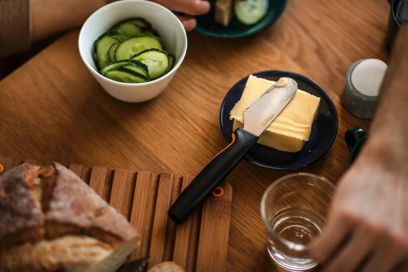 Fiskars Functional Form Nóż do Masła, Czarny/Pomarańczowy, 20 cm
