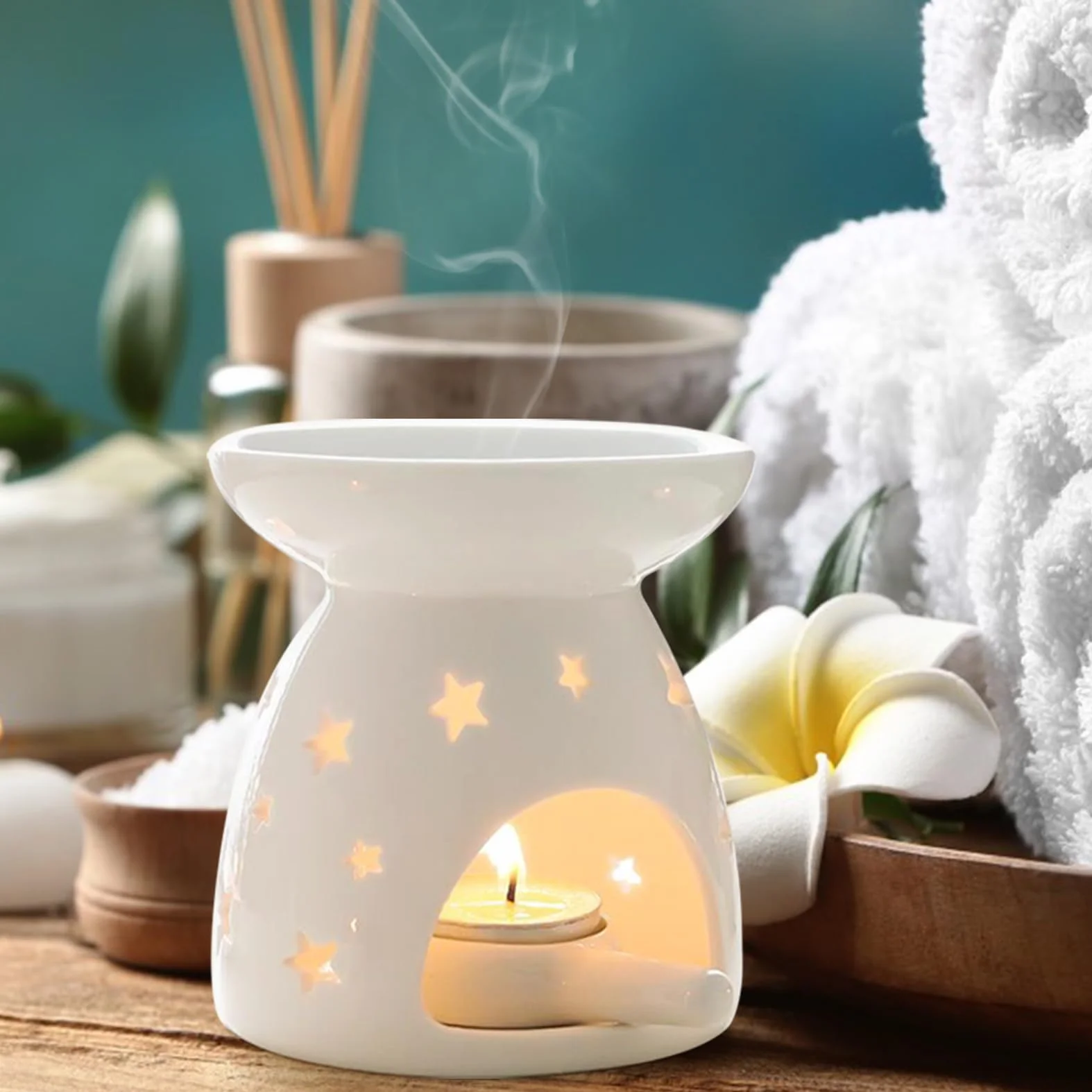 Ceramiczna lampa zapachowa do olejków eterycznych z łyżeczką do świec