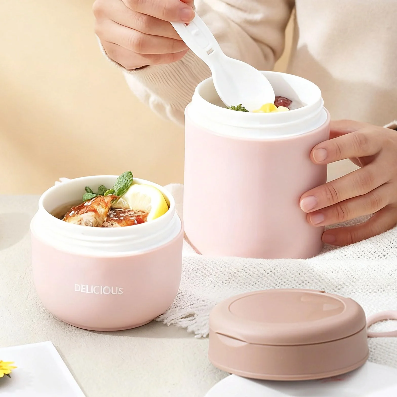 2 kubki na musli to go z pokrywką, materiał PP, owsianka, kubek na jogurt, z łyżeczką, 780 ml, kubek na musli na wynos, dwuwarstwowe, szczelne, idealne do pracy, szkoły