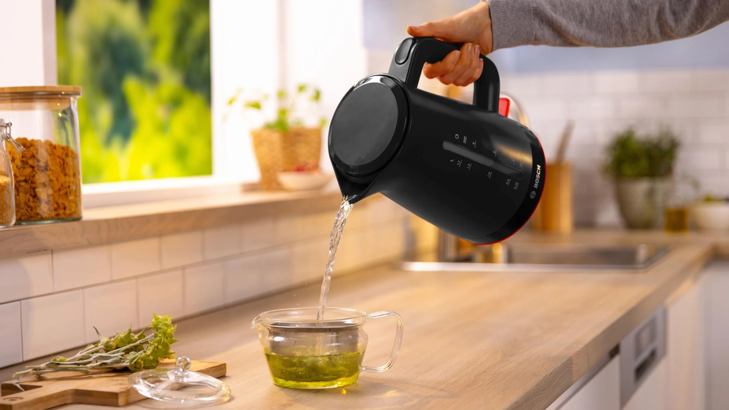 Bosch MyMoment TWK3M123 bezprzewodowy czajnik elektryczny 1,7 l