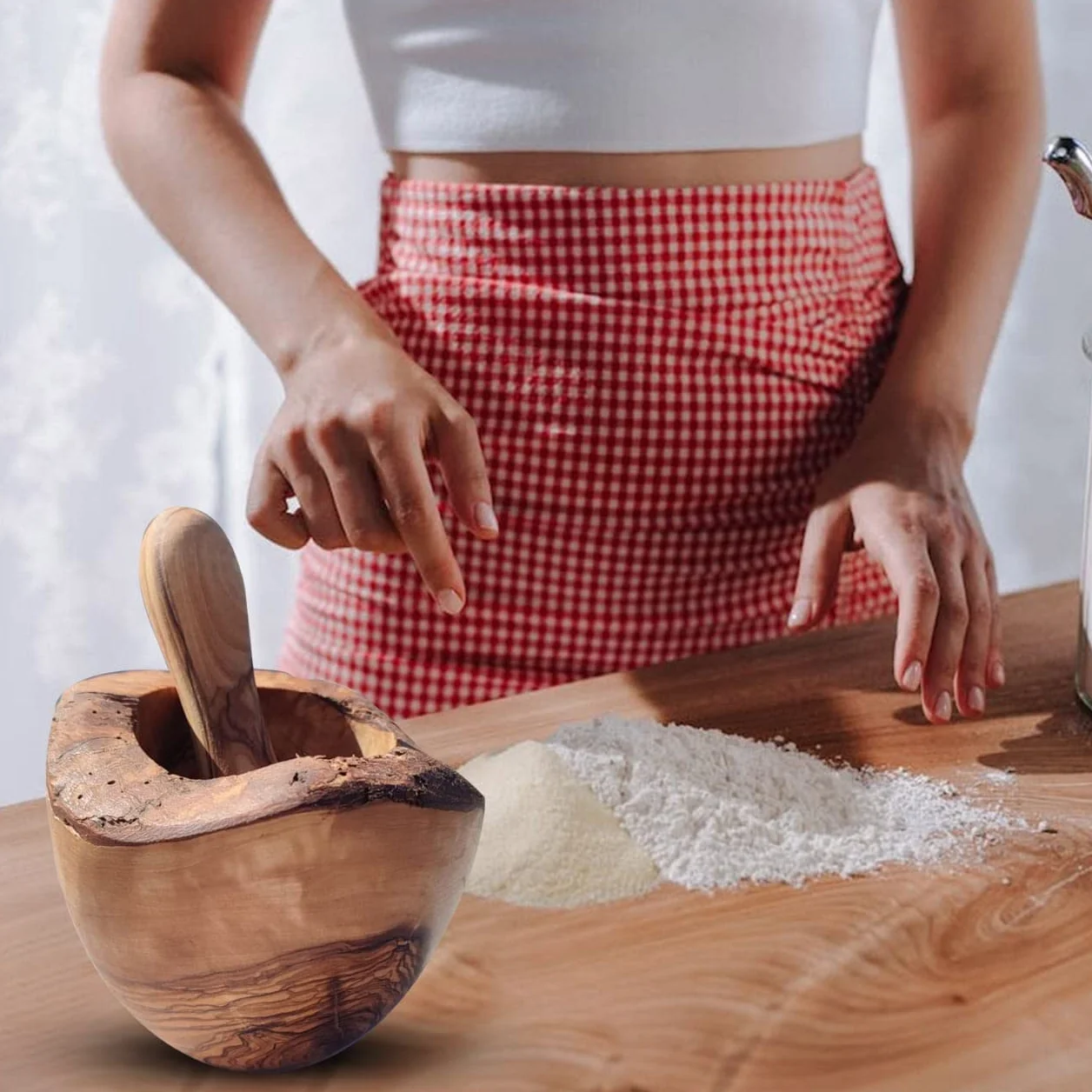 Moździerz z tłuczkiem z drewna oliwkowego ręcznie robiony naturalna krawędź kuchenny ziołowy przyprawowy Ø 12 cm