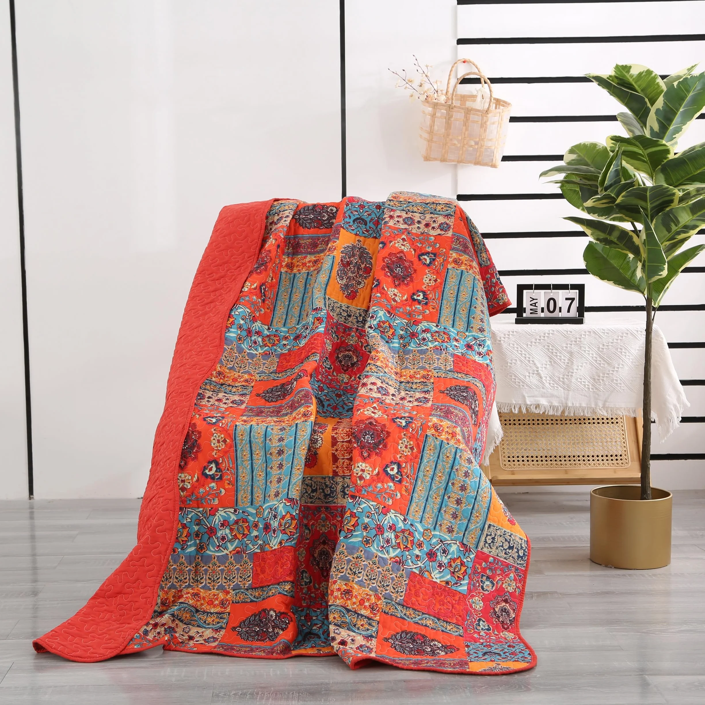 Qucover Pojedyncze narzuty na łóżko bawełniana mikrofibra patchworkowa 150 x 200 cm pikowane pomarańczowe niebieskie
