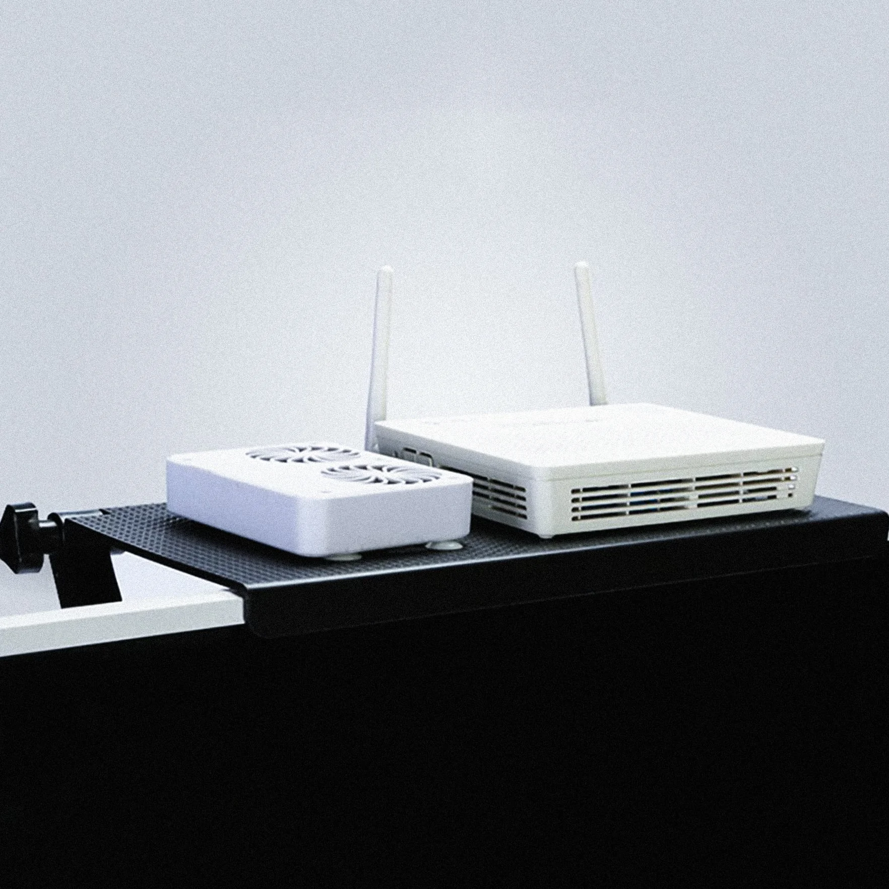 Retoo Regulowana Półka na Monitor Telewizor Stojak na Telefon 35x16,5x2 cm Czarny