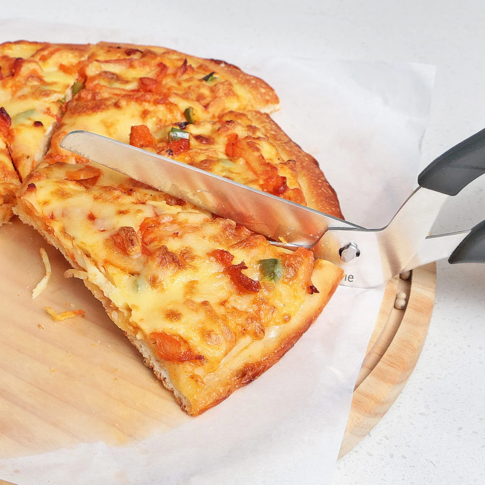 Nożyczki do pizzy ze stali nierdzewnej 27 cm, czarny/czerwony