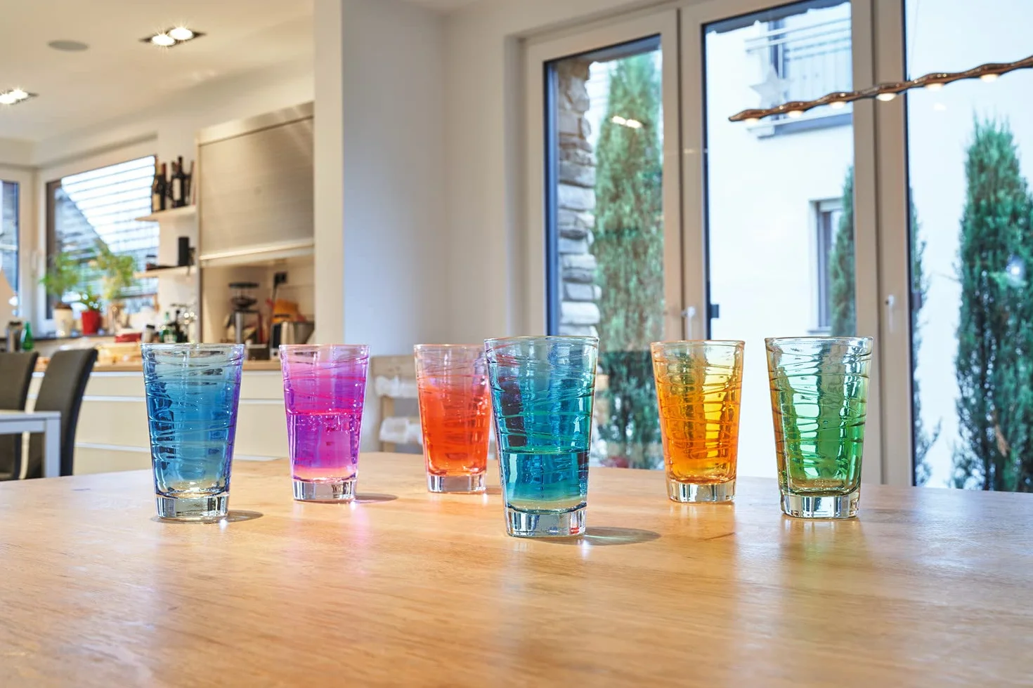 Leonardo Vario Struttura szklanki do picia zestaw 6 sztuk kolorowe kubki ze szkła 280 ml