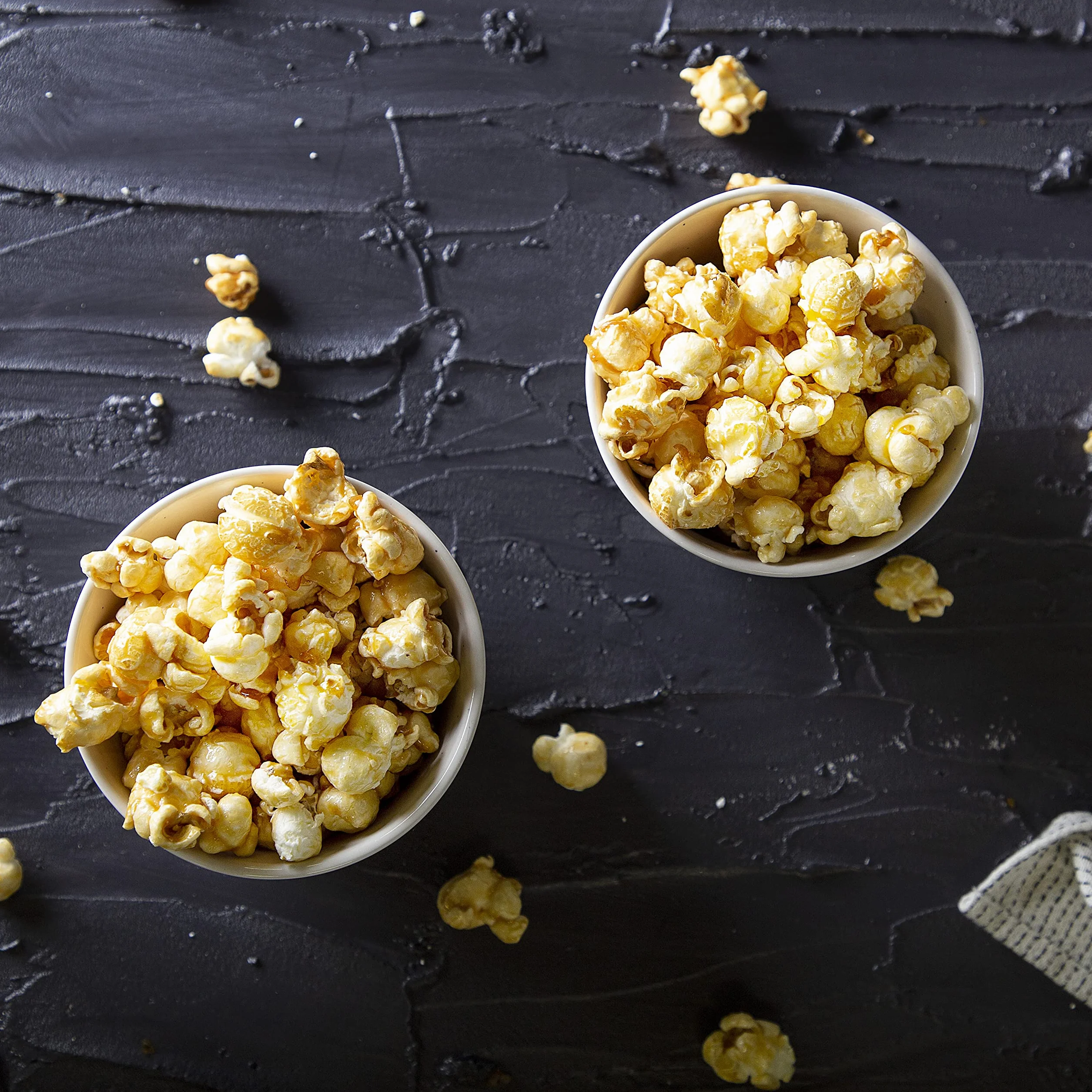Princess maszyna do popcornu - pyszna przekąska bez użycia oleju - miarka w zestawie - popcorn gotowy w 3 minuty - możliwość bieżącego uzupełniania ziarna - moc 1100 W - 292986
