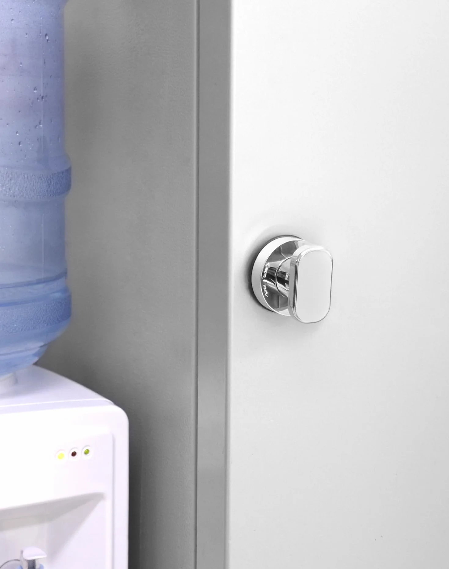 QWORK® 2 Sztuki Mocnych Uchwytów z Przyssawką, Obrotowy Uchwyt Do Ciągnięcia, Bezśladowy i Wielokrotnego Użytku, Do Szuflady, Drzwi Szafy, Łazienki, Lodówki, Pokrywy Toalety