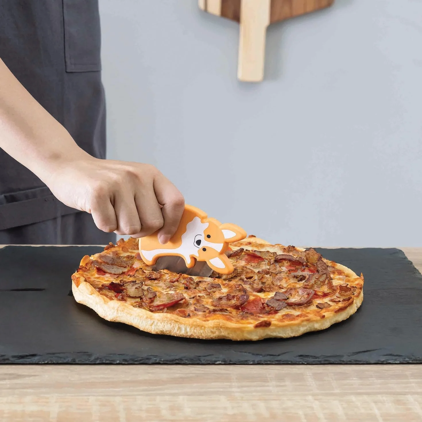 Corgi Lovers Pizza Cutter: Der paw-fekte Pizzaschneider