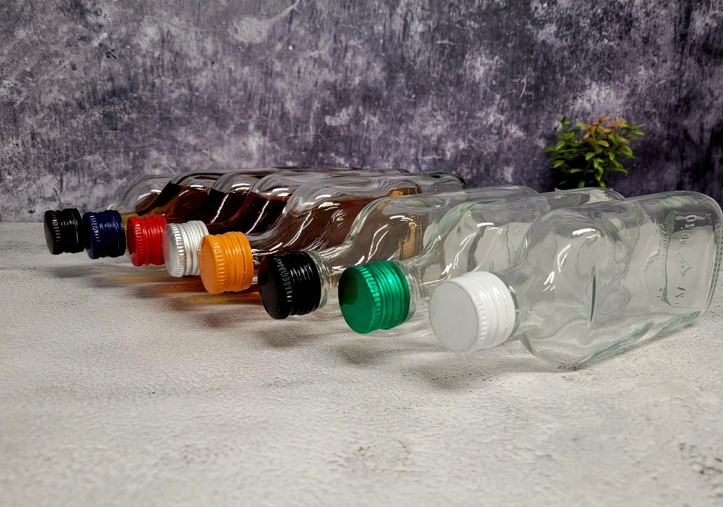 Szklane butelki 100 ml z metalowymi zakrętkami DIAH - zestaw 20 sztuk do oleju, ginu, octu, wódki, wina