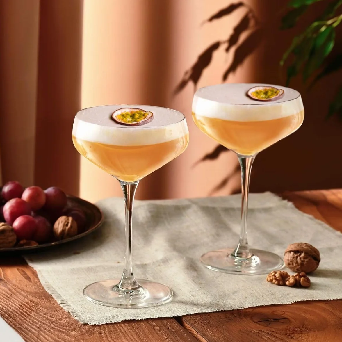 KROSNO Avant-Garde LUMI Kieliszki do Martini i Koktajli 290 ml Zestaw 6 szt – Szkło Kryształowe Bezołowiowe, Eleganckie Kieliszki do Margarita, Daiquiri, Espresso Martini, Do Zmywarki