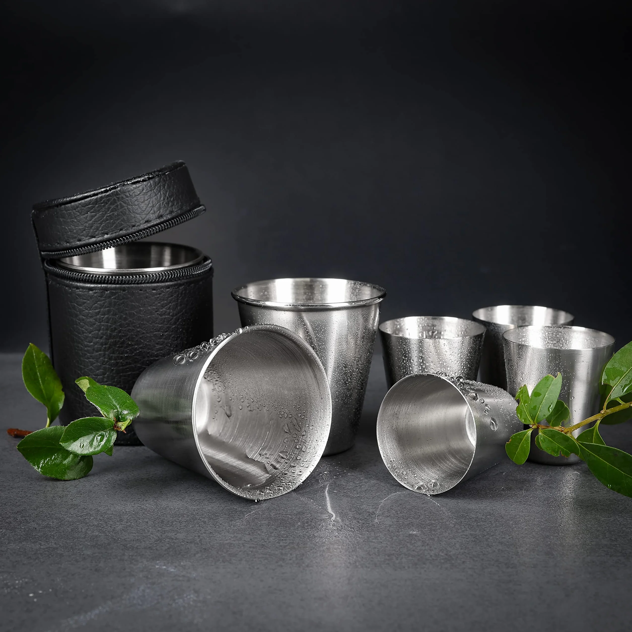 Kieliszki metalowe na shota 60 ml zestaw 4 szt stal nierdzewna srebrna skórzane etui