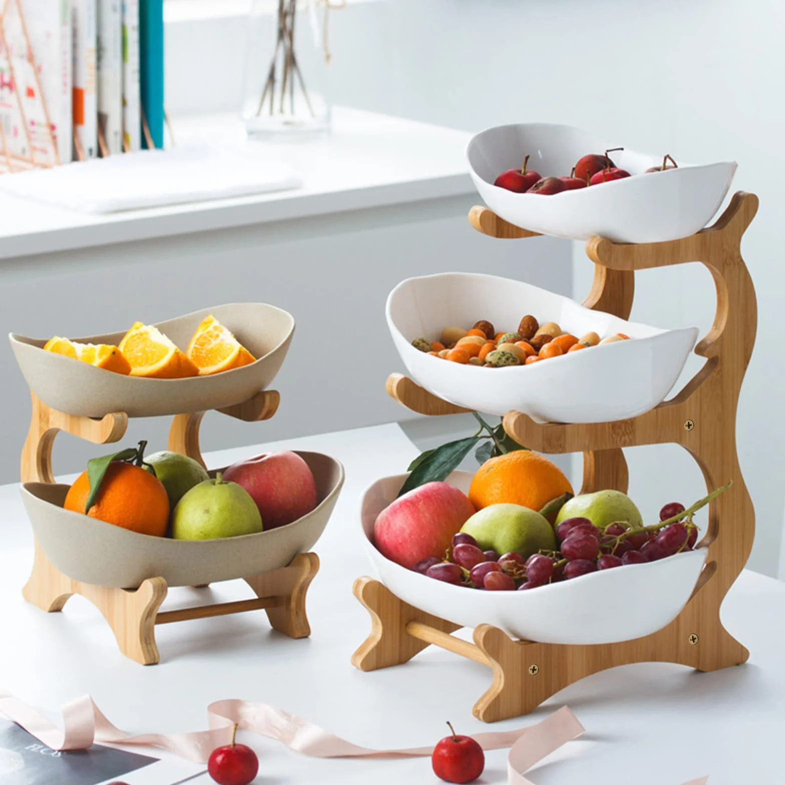 Etażerka na owoce, ceramiczna, 3-poziomowa, porcelanowa, 3 poziomy, z naturalnym stojakiem bambusowym, talerz do serwowania owoców, ciast, słodyczy