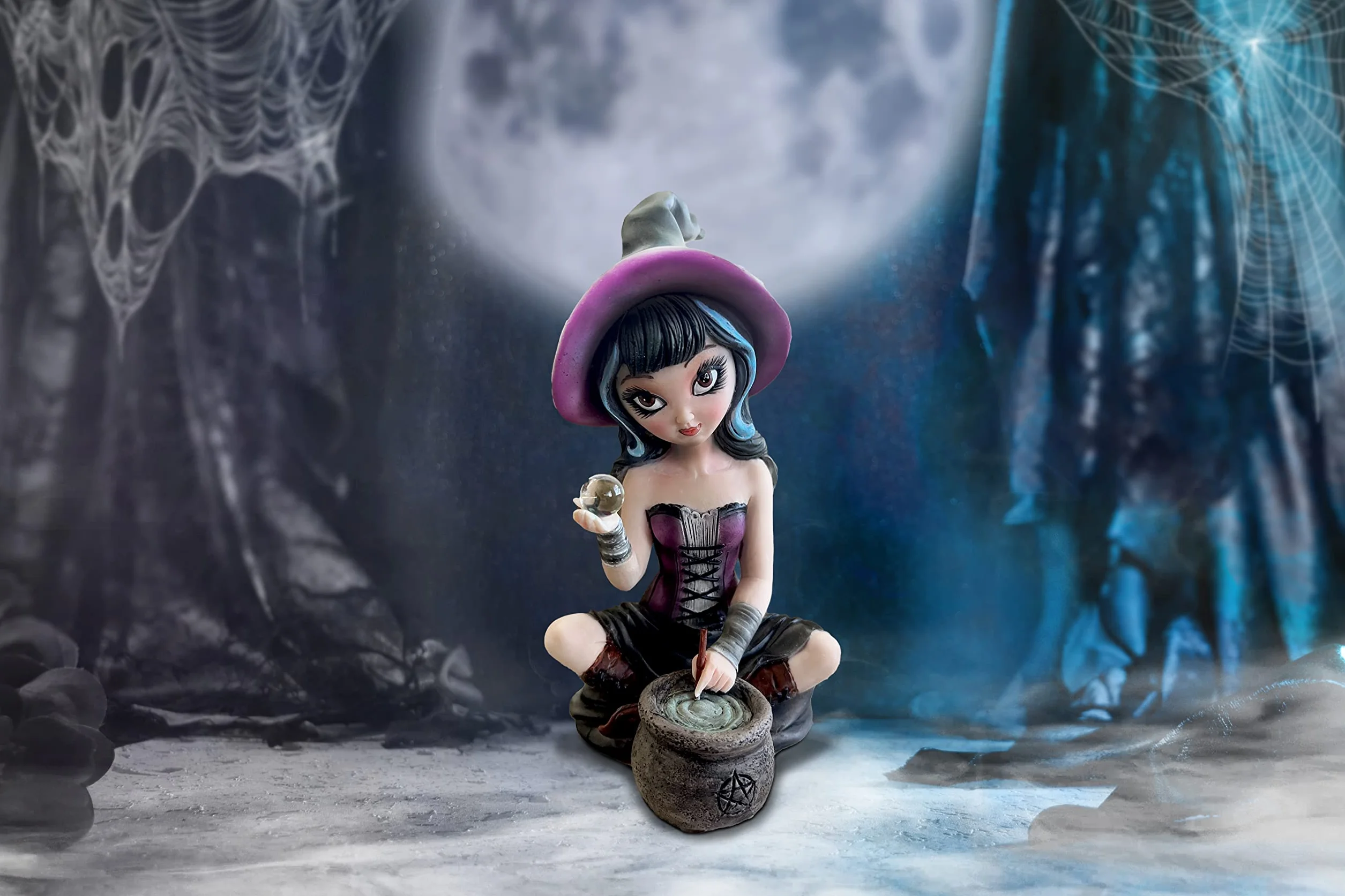 Nemesis Now Figurka czarownicy Pruedence czarna 15 cm
